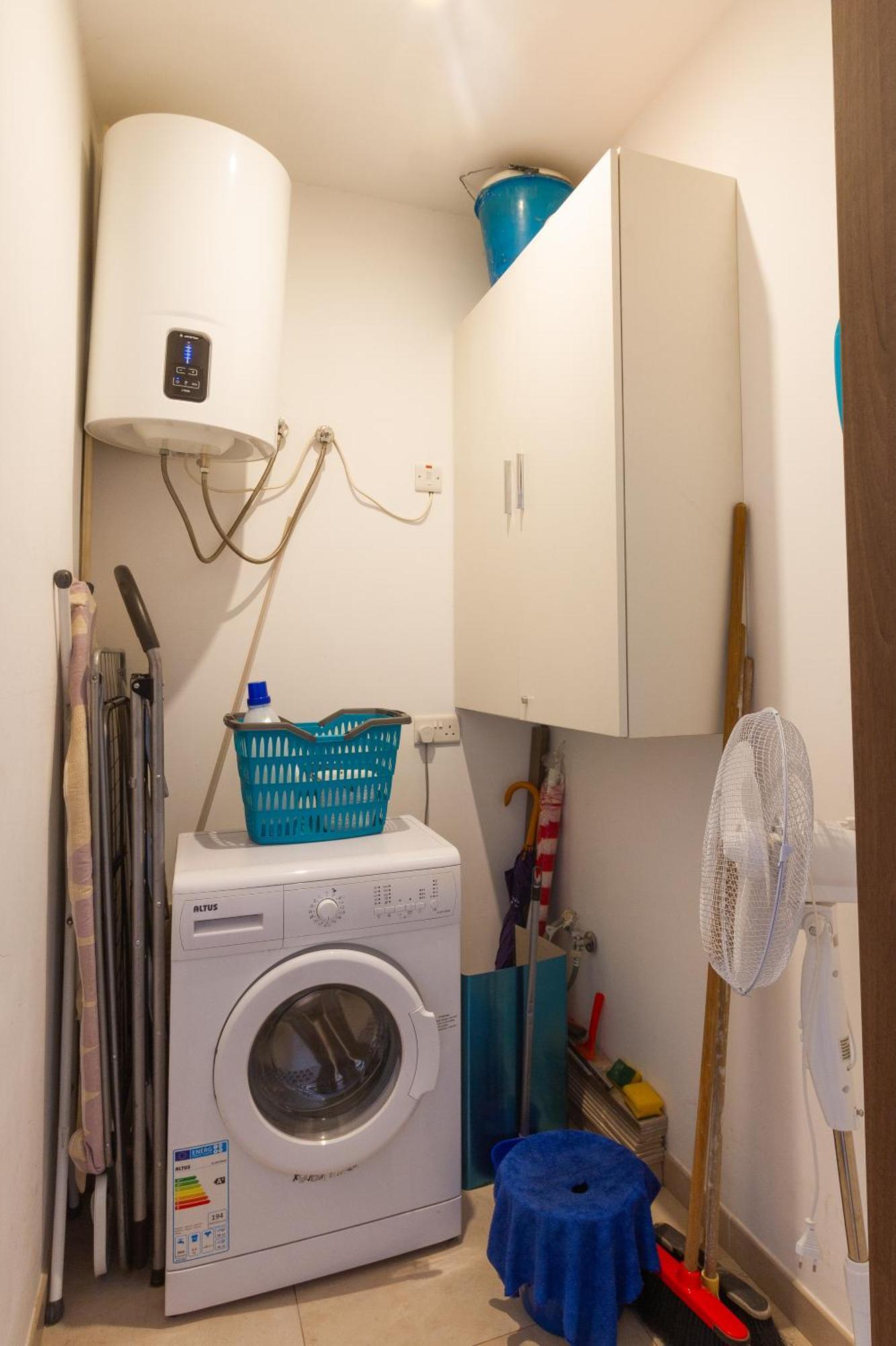 Modern & Central 2 Bedroom & 2 Bathrooms Apartment 음시다 외부 사진