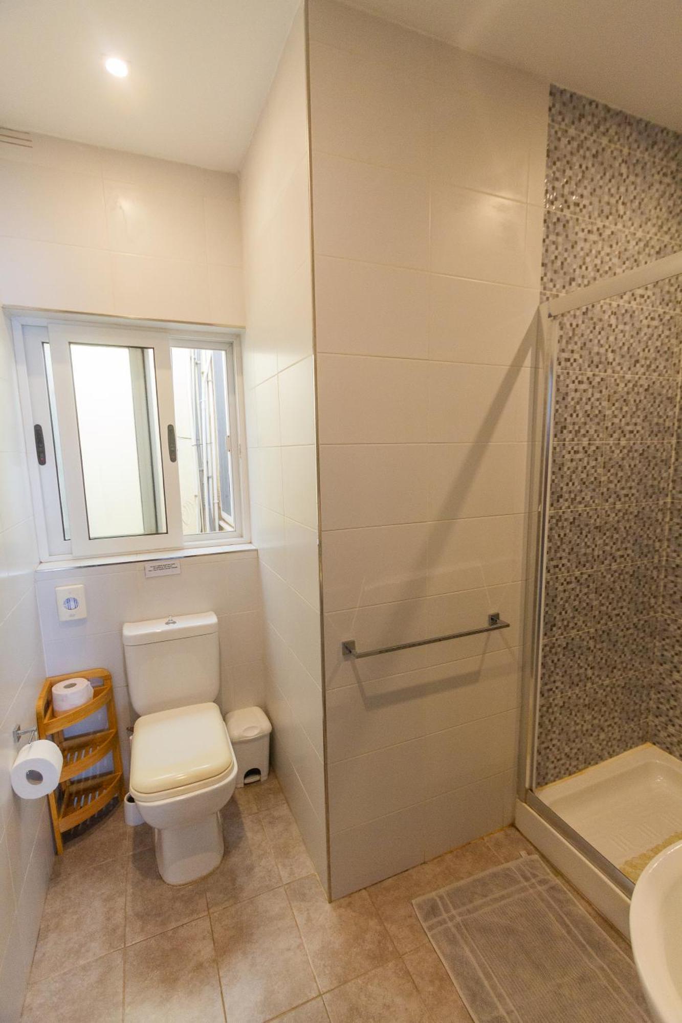 Modern & Central 2 Bedroom & 2 Bathrooms Apartment 음시다 외부 사진